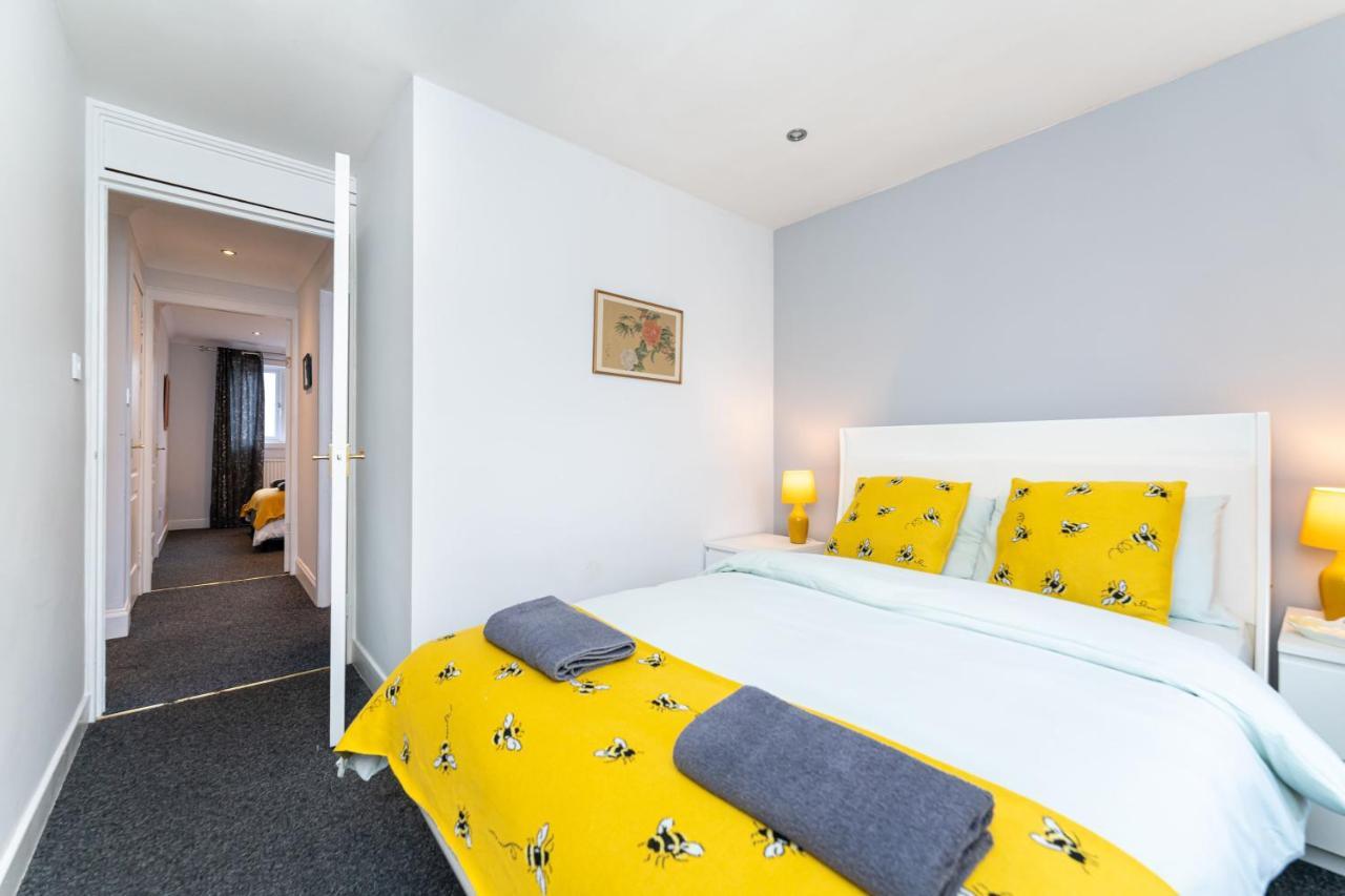 Lovely 3-Bedroom Flat With Free Parking Bridge of Allan Exterior photo
